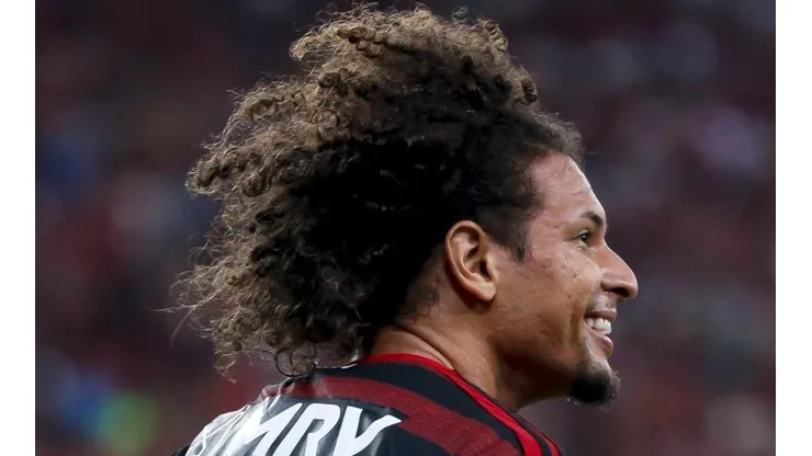 Arão agradece Jorge Jesus pelo seu ápice no time; Mauro Cezar dá "pitaco" na web