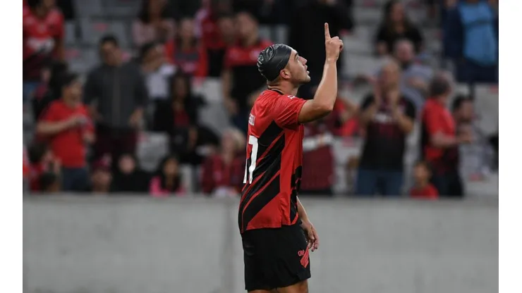Após marcar gol da vitória, Bissoli compara diferenças no trabalho de Dorival Júnior no Athletico
