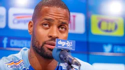 Zagueiro Dedé define futuro para temporada de 2020