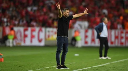 Após vitória do Inter, Coudet elogia desempenho da equipe