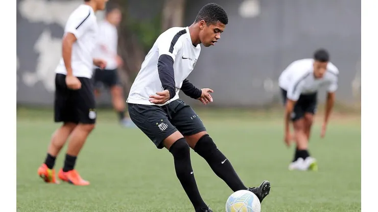 Diogo Vitor segue fora dos treinos e promete volta