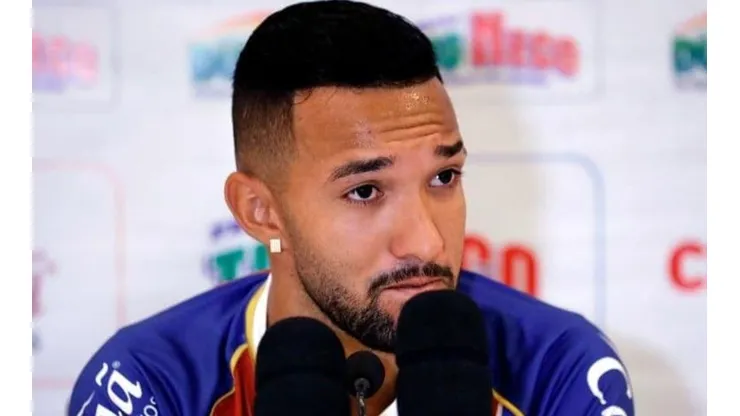 Assessoria do Bahia atualiza condição clínica de Clayson