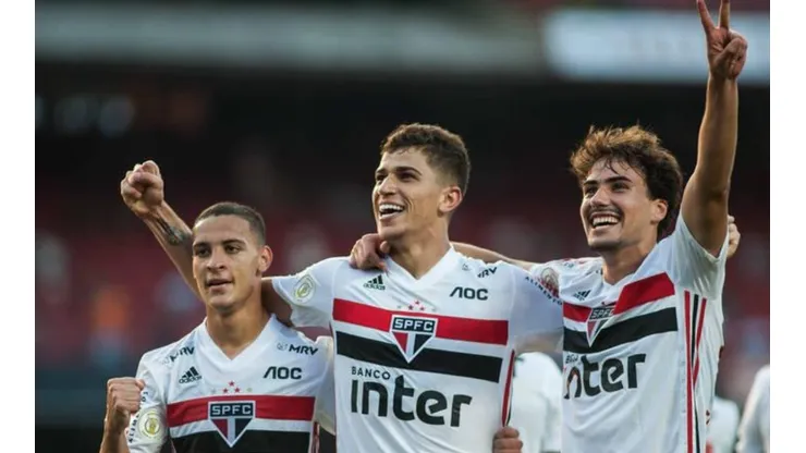 Destaque do São Paulo "rebate" bronca de Diniz