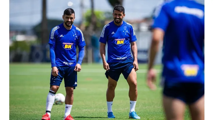 Robinho e Edilson: desfalques (Foto: Bruno Haddad/Cruzeiro/Divulgação)
