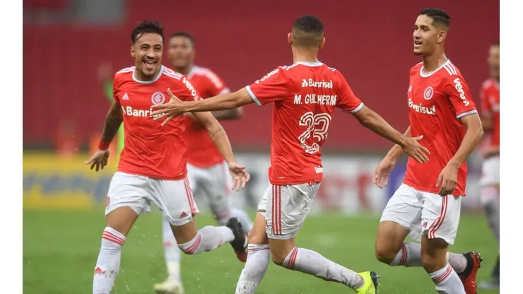 Bruno Praxedes fala sobre jogar em nova posição pelo Inter