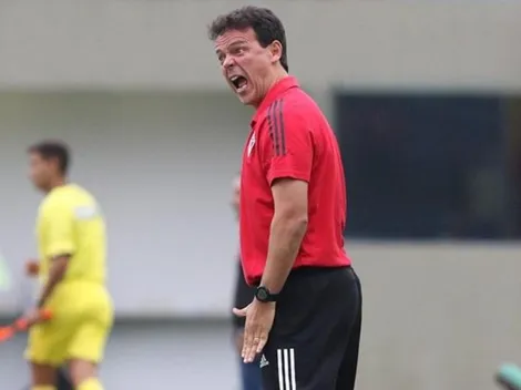 Fernando Diniz muda tática no vestiário contra Oeste