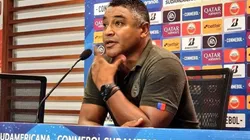 Roger começa a montar Bahia para duelo na Sul-Americana