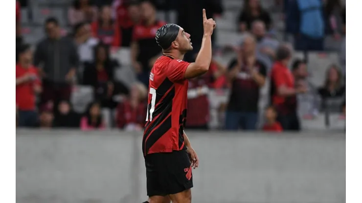 Bissoli fala sobre titularidade no Athletico