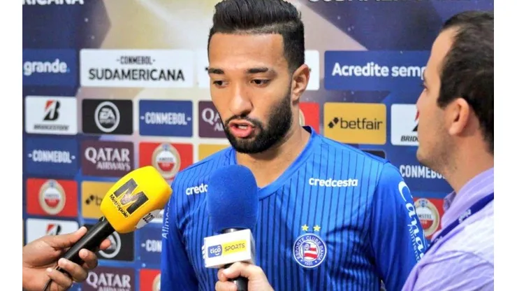 Bahia dá novo show mas tem preocupação com lesão de Clayson