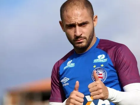 Cruzeiro negocia contratação de meia do Corinthians