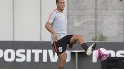 Tiago Nunes planeja trabalho exclusivo com três atletas e variações táticas