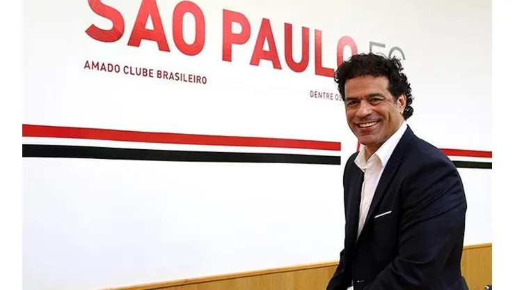 São Paulo rescinde com medalhão e abre espaço para reforços