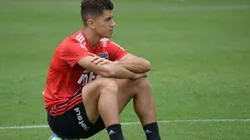 Vitor Bueno dá explicações sobre o gol perdido diante do Santo André