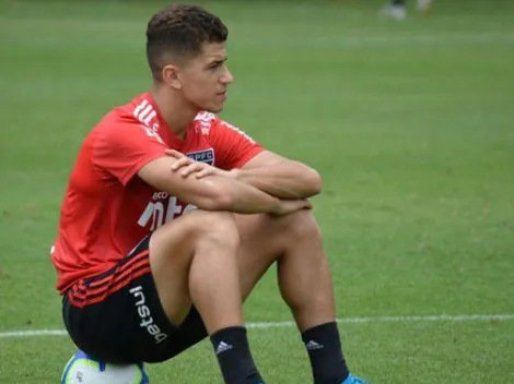 Vitor Bueno dá explicações sobre o gol perdido diante do Santo André