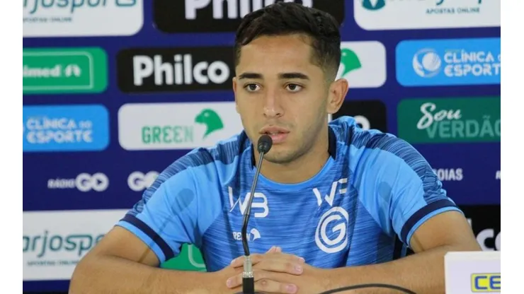 Léo Sena critica postura do Goiás nos jogos