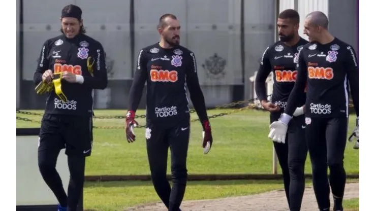 Corinthians acerta transferência de jogador para o Paraná