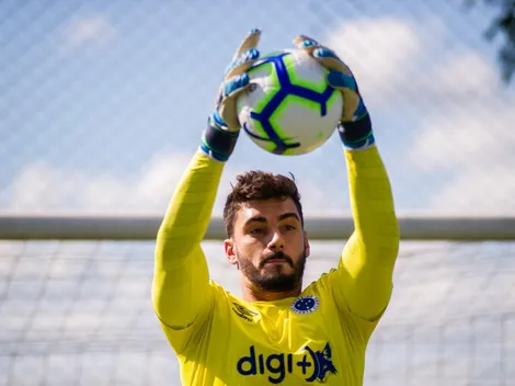 Atlético-MG consulta situação de zagueiro do Cruzeiro