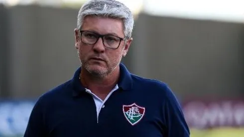 Odair Hellmann é criticado por torcedores nas redes sociais