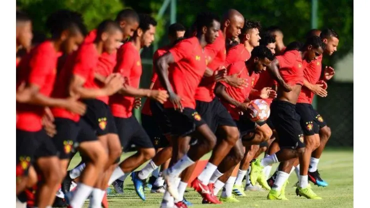 Milton Bivar analisa elenco e reconhece 'ponto fraco' do Sport