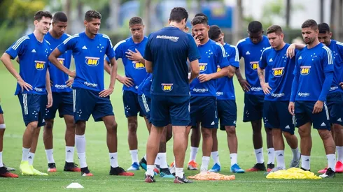 Adilson Batista escala time do Cruzeiro para partida contra o Patrocinense
