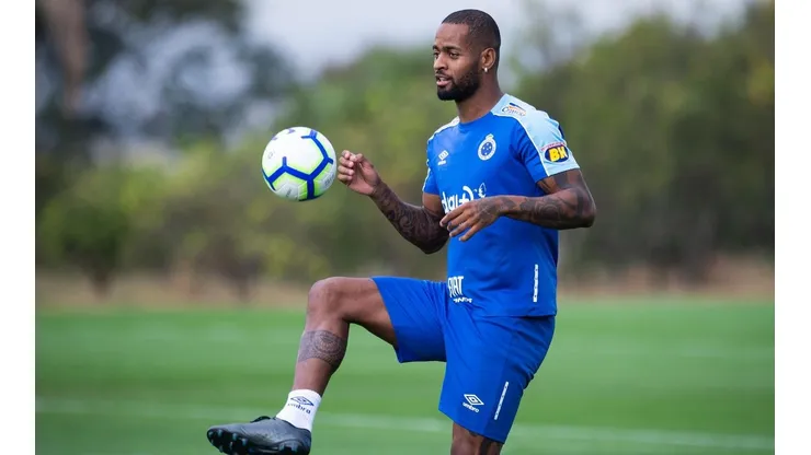 Ex-presidente do Cruzeiro detona forma física de Dedé