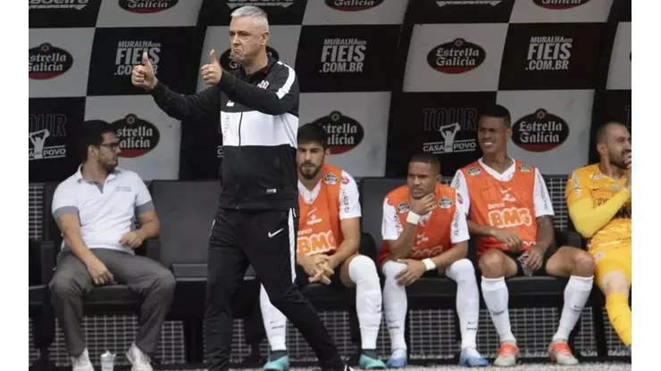 Tiago Nunes rende elogios ao Flamengo e cita desafio para enfrentar rival