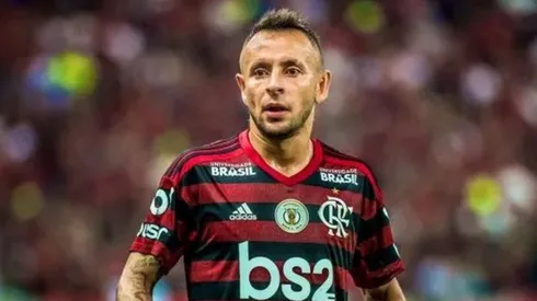 Flamengo pode dar 'chapéu' no Palmeiras por lateral de R$ 4 milhões