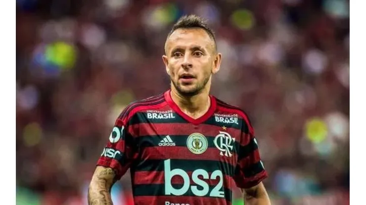 Flamengo pode dar 'chapéu' no Palmeiras por lateral de R$ 4 milhões