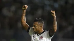 De contrato renovado: Guarín permanece no Vasco (Foto: Rafael Ribeiro/Vasco/Divulgação)