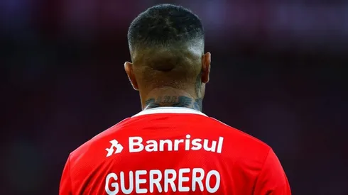 Internacional acaba com novela e define futuro de Guerrero