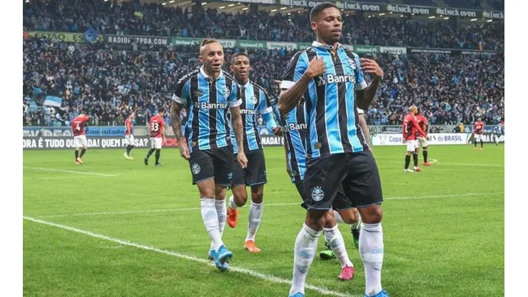 Grêmio 'bate o martelo' e define futuro de atacante