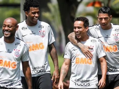 Medalhão que estava no Corinthians é oferecido ao Cruzeiro