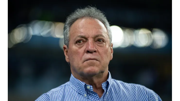 Abel Braga define equipe que enfrentará Flamengo pela Taça Guanabara