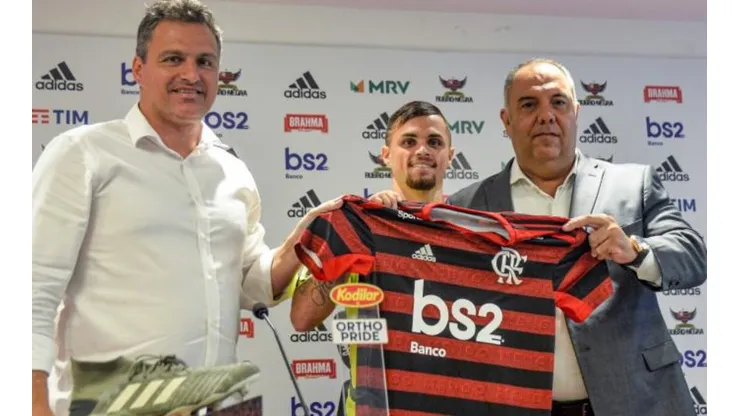 Após uma das maiores novelas do mercado da bola, Michael é apresentado no Flamengo; novo reforço comentou a suas expectativas para a temporada