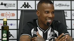 Guilherme Santos é apresentado no Botafogo
