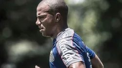 Sánchez se reapresenta no CT Rei Pelé