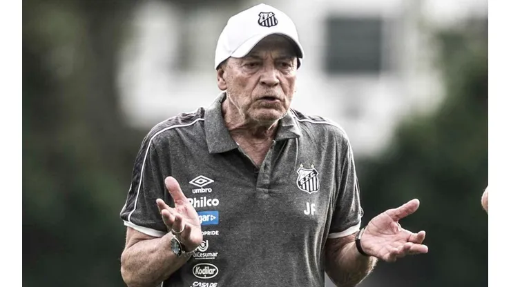 Jesualdo dá primeiros passos no Santos