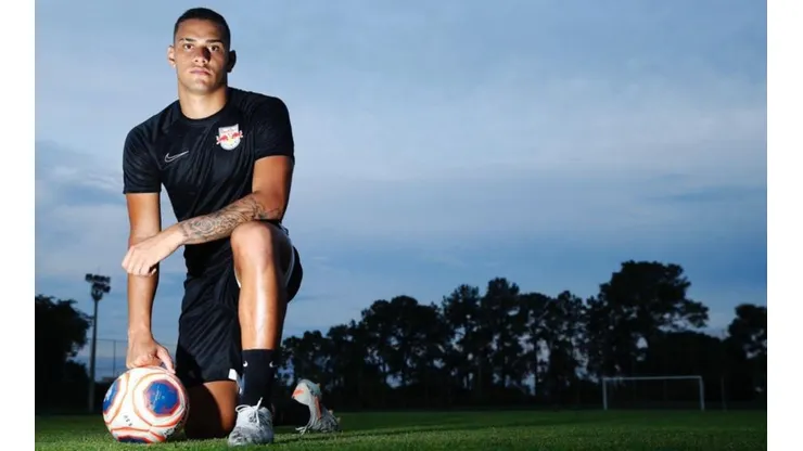 Com a saída de Thonny Anderson, Grêmio ainda fica com 15% dos direitos