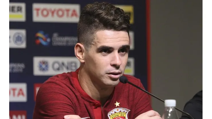 Oscar não pensa em sair da China