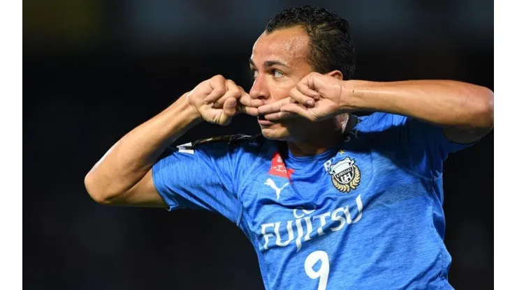 Sem Leandro Damião, Coritiba vai atrás de volante do Corinthians