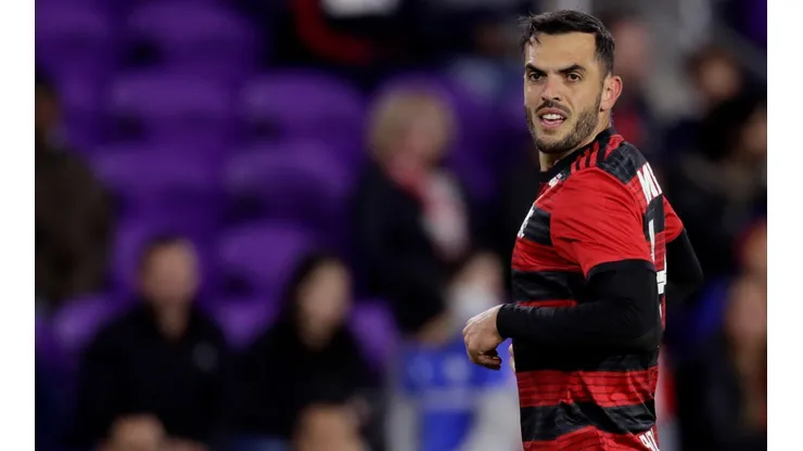 Coritiba tenta a contratação de Rhodolfo, ex-Flamengo