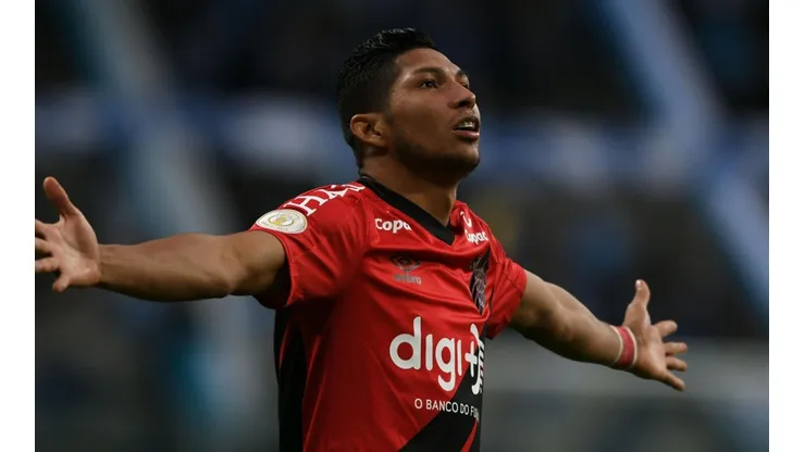 Repórter fala sobre possibilidade de Rony deixar o Athletico rumo ao Palmeiras