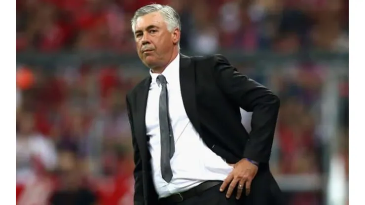 Após deixar o Napoli, Carlo Ancelotti acerta seu retorno à Inglaterra e fecha com Everton