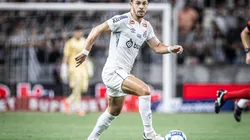 Santos enfrenta o Ituano para manter a liderança da Série B.