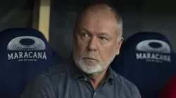 Mano Menezes prega cautela, mas acredita na evolução da equipe em campo
