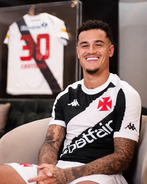 Coutinho em sua apresentação pelo Vasco