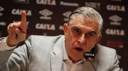 Petraglia se irrita com provocações e “janta” jornalista na web