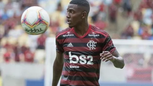 Flamengo não 'dorme no ponto' e se livra de interesse em Ramon