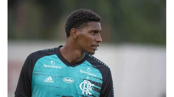 Empresário de Hugo alerta diretoria do Fla sobre futuro do goleiro