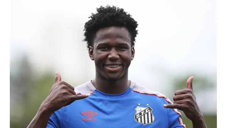 Santos inicia pagamento na Fifa com dinheiro da venda de Porozo